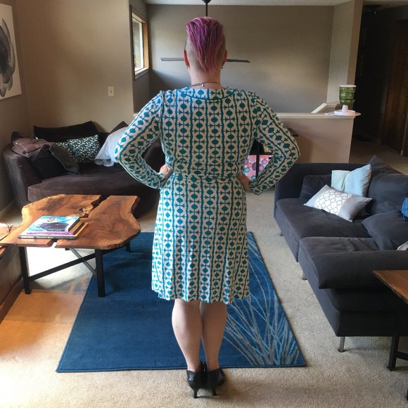 Banana Republic wrap dress - Picture 4 of 6